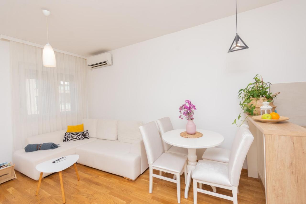 Lux City Apartment With Parking Подгорица Екстериор снимка