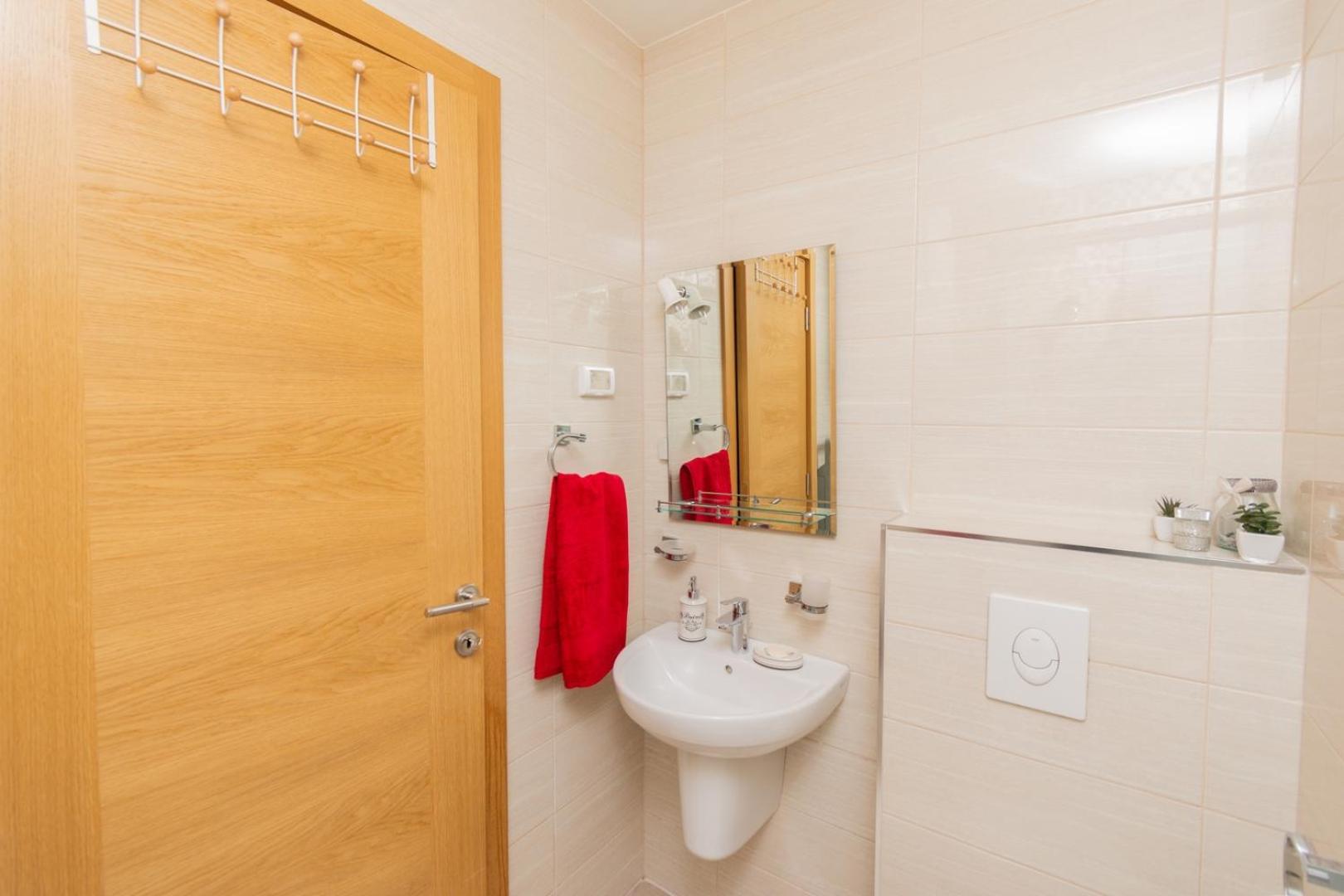 Lux City Apartment With Parking Подгорица Екстериор снимка