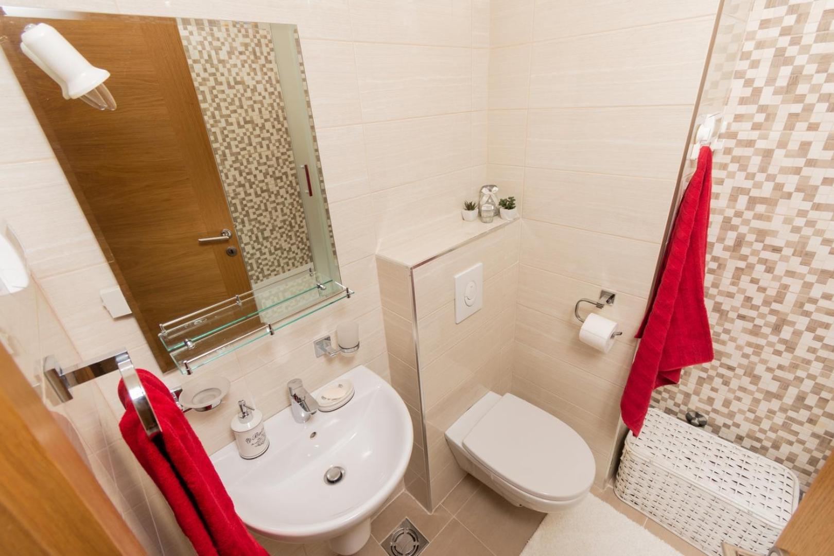 Lux City Apartment With Parking Подгорица Екстериор снимка